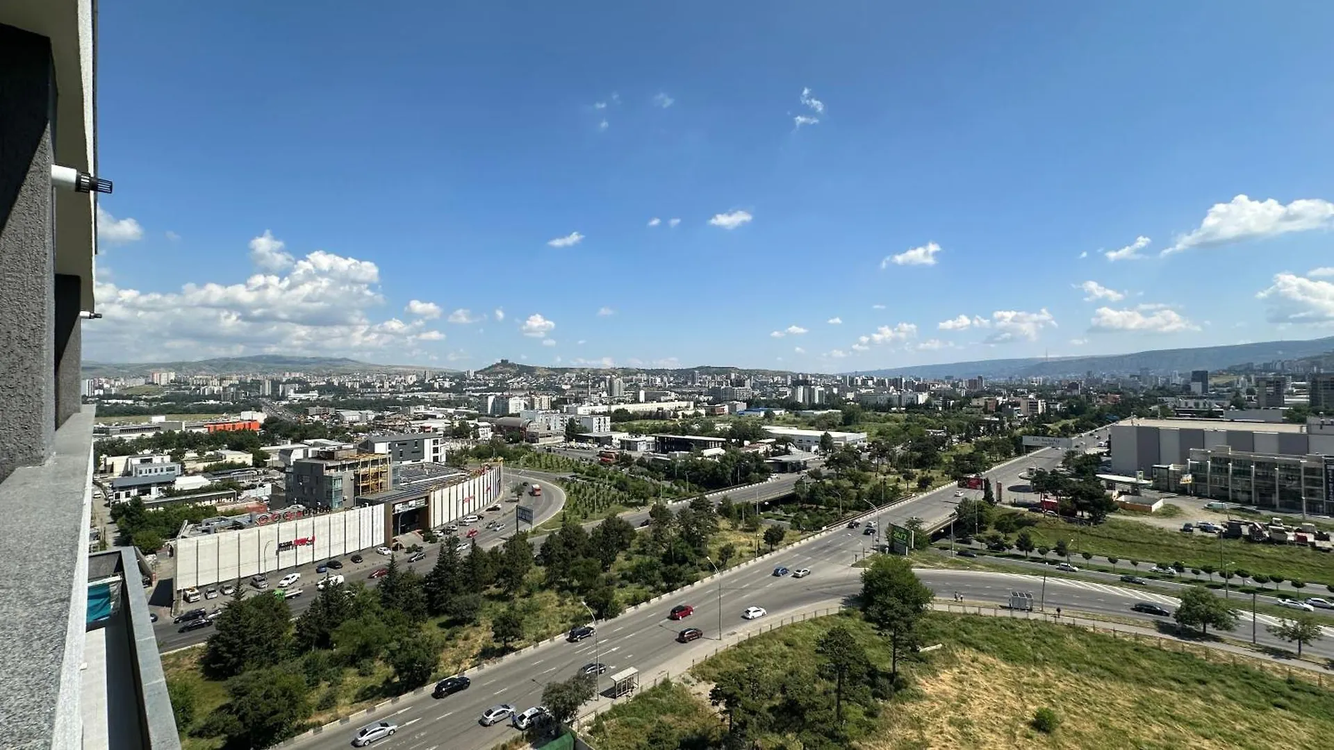 Lägenhet Pika S Home Tbilisi